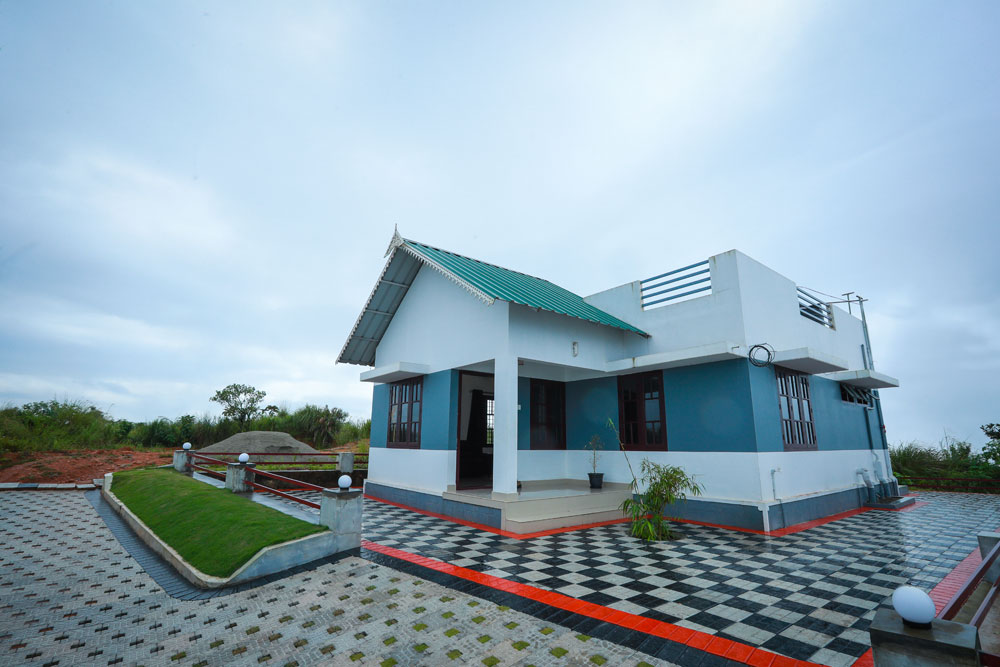 KANANAM photo 5