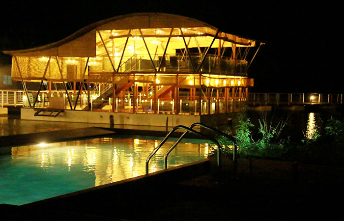 Aquatic - The Floating Resort