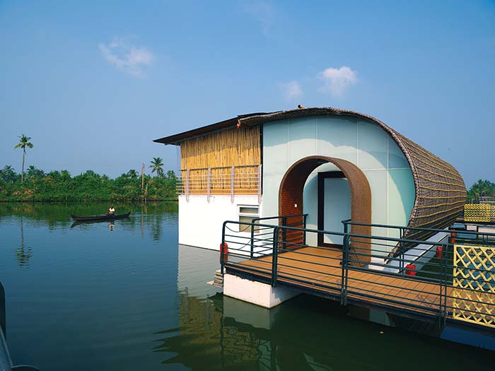 Aquatic - The Floating Resort photo 9