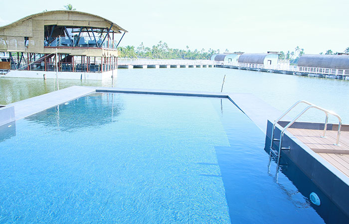 Aquatic - The Floating Resort photo 16