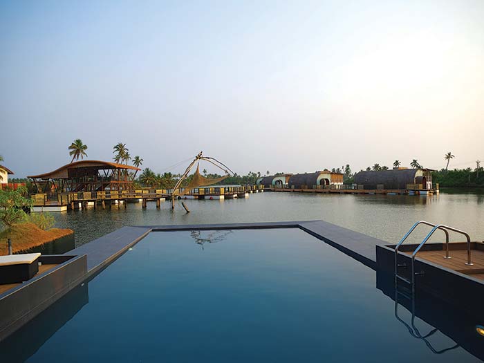 Aquatic - The Floating Resort photo 8
