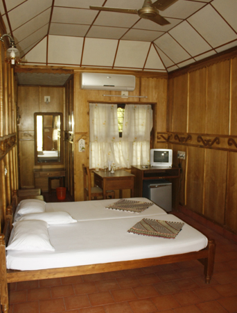 Vembanadu Lake Villas photo 9