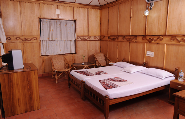 Vembanadu Lake Villas photo 10